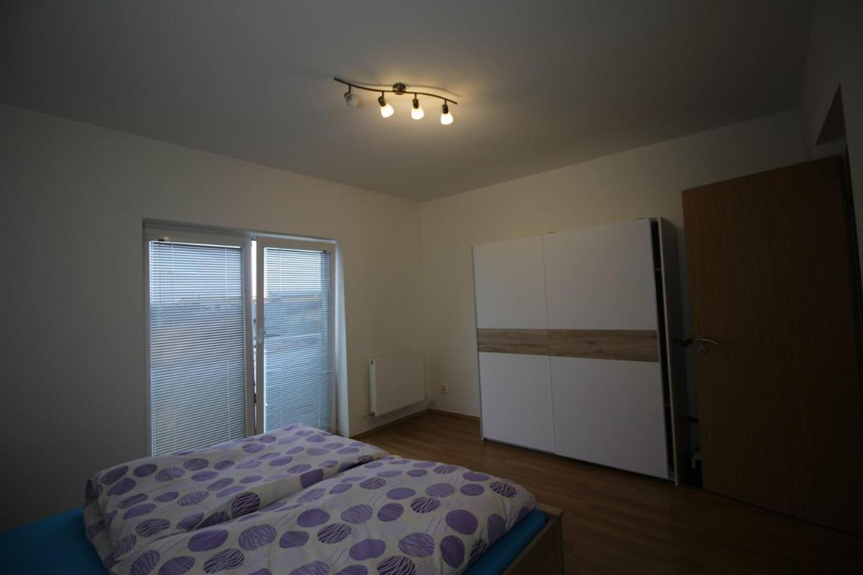 Apartman 502 Ruzindol Exterior photo